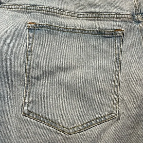 Abercrombie And Fitch The Mom Short High Rise NWT